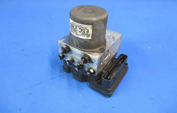 KIA Sportage ABS Pump 589200Z600 CGQDT0182F8 BH60139800