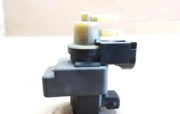 KIA Ceed Vacuum valve 351202A900