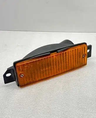 BMW 3 E30 Front indicator light 63131385375