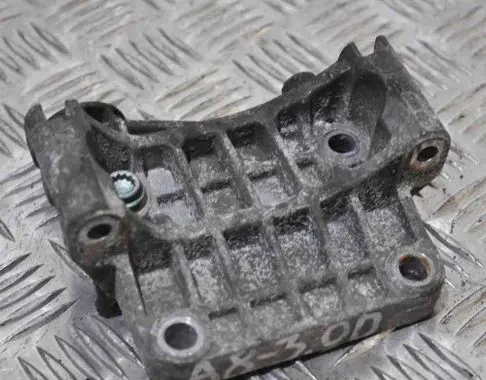 Audi A8 S8 D3 4E Other engine bay part 059903143K