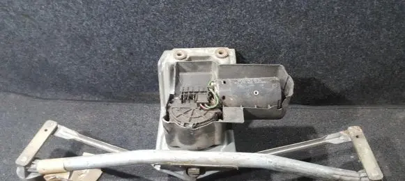 Ford Fiesta Front wiper linkage and motor 89fg17485aa