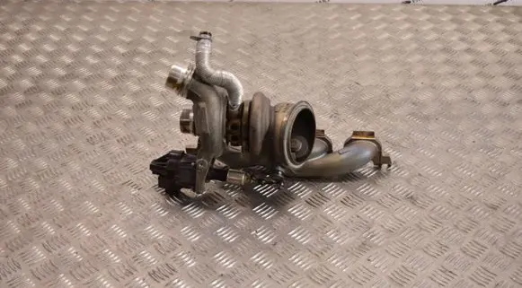 BMW 5 G30 G31 Turbo 7637563 B48B20A