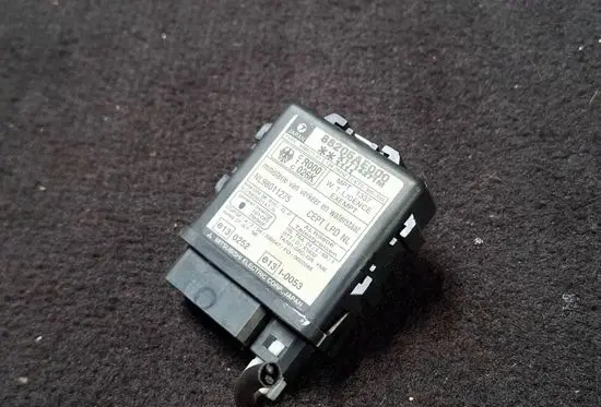 Subaru Forester SF Immobilizer control unit/module 88205AE000 NL98011275 98000147R