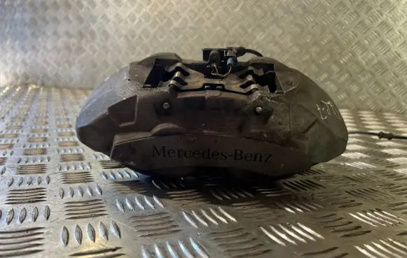 Mercedes-Benz GLC X253 C253 Front brake caliper 2534210800
