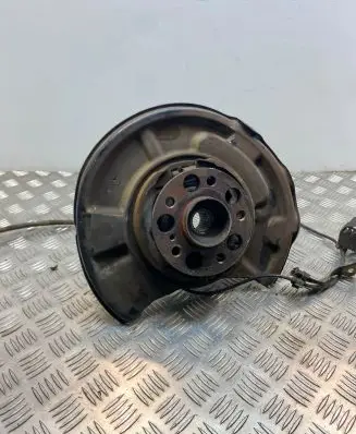 Mercedes-Benz SL R230 Rear wheel hub A2303508508