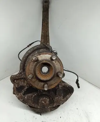 Chrysler 300 - 300C Front wheel hub