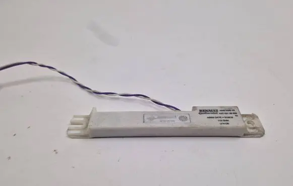 Renault Zoe Aerial antenna amplifier 285900007R 310818 A2C53158506
