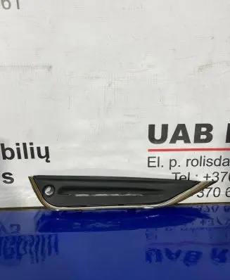 Volvo S60 Front bumper lower grill