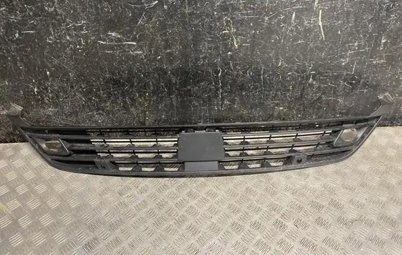 Opel Astra L Front grill 9839967580