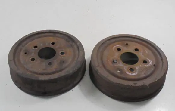 Volkswagen Transporter - Caravelle T3 Drum brake (rear) 