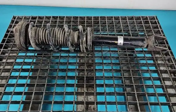 Front shock absorber/damper