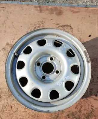 Volkswagen Golf III R14 steel rim 