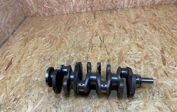 Mercedes-Benz C W205 Crankshaft A2740116T084 A2740116084