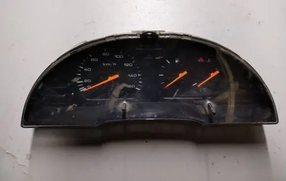 Speedometer (instrument cluster)