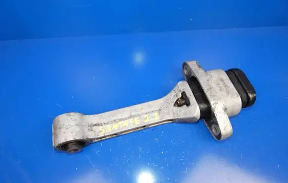 Hyundai Santa Fe Engine mount vacuum valve 