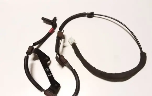 Hyundai Santa Fe ABS rear brake sensor 956812B000