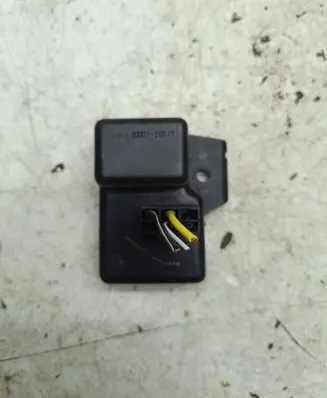 Subaru Forester SG Window wiper relay 3300120517