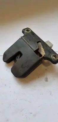 Audi A3 S3 8L Tailgate/trunk/boot lock/catch/latch 8L0827505 1698