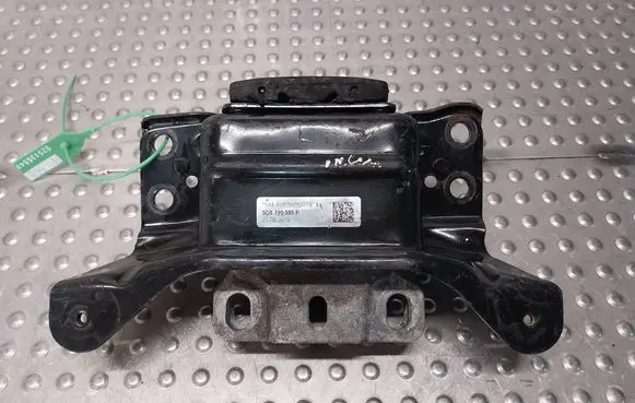 Gearbox mounting bracket
