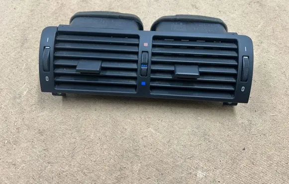 BMW 3 E46 Dash center air vent grill 64228361895 8361895 64228363199
