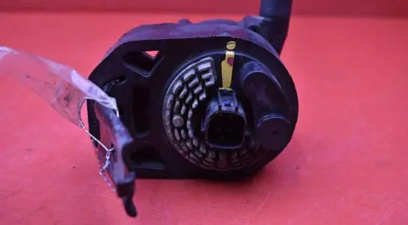 Tesla Model S Water pump