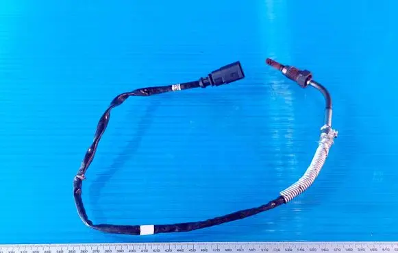 Skoda Octavia Mk3 (5E) Exhaust gas temperature sensor 04L906088