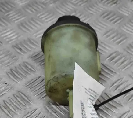 Volvo XC60 Power steering fluid tank/reservoir 31302576