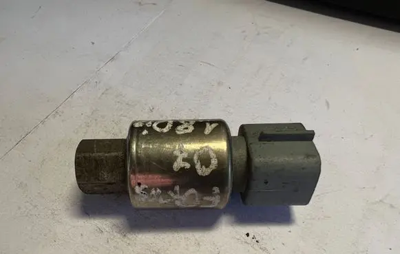 Ford Focus Air conditioning (A/C) pressure sensor 3S4H19D594AA