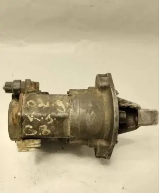 Chrysler Town & Country IV Starter motor 04686045ac