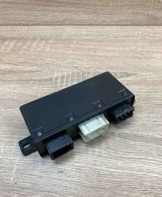 BMW 5 E39 Door control unit/module 6904255 689667 279901