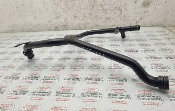 Audi A6 S6 C5 4B Engine coolant pipe/hose 059121075K