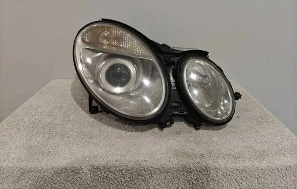 Mercedes-Benz E W211 Headlight/headlamp 16156400