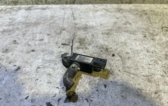 Renault Megane III Exhaust gas pressure sensor 227709604R 53MPP0103 65309266