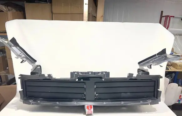 BMW X2 U10 Bonnet/hood grill 5A32A8611