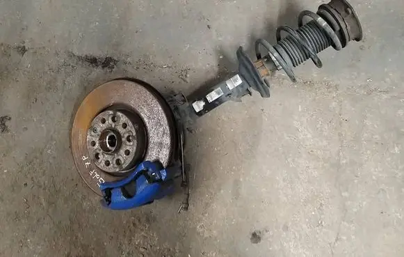 Volkswagen e-Golf Front wheel hub 5GE