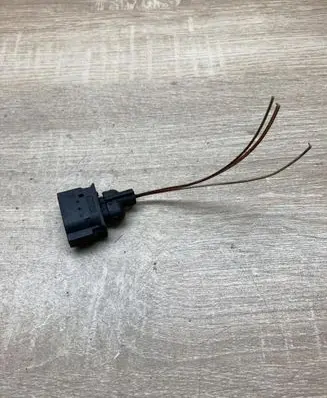 BMW 5 F10 F11 Plug wire 7508155
