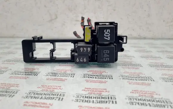 Volkswagen PASSAT CC Fuse module 1K1937503A