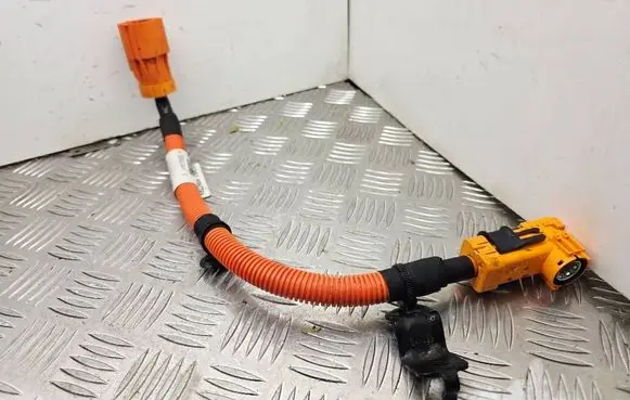 Opel Mokka B High voltage cable 9832667880