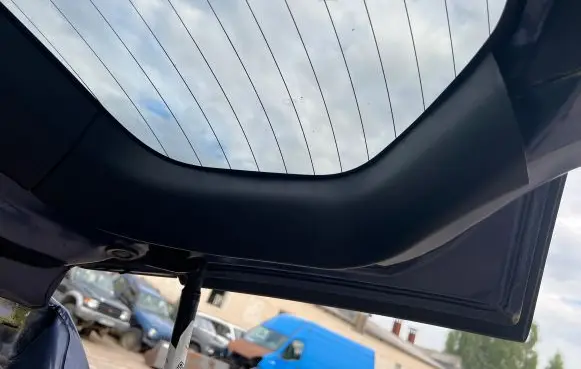 Peugeot 4007 Tailgate/trunk side cover trim 