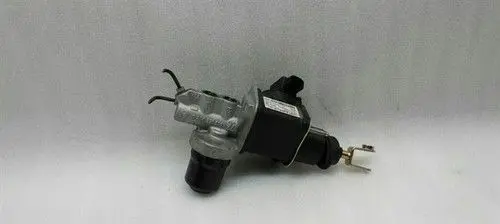 Mercedes-Benz SL R230 Master brake cylinder A0004300112