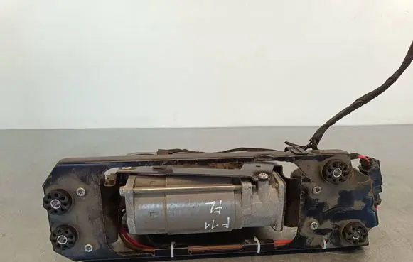 BMW 5 F10 F11 Air suspension compressor/pump