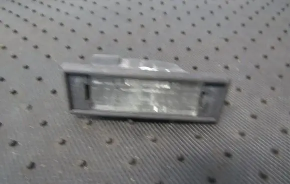 Peugeot 806 Number plate light