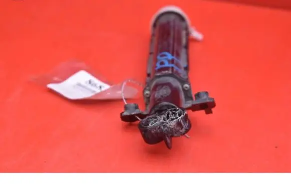 Volvo V60 Windshield washer spray nozzle 