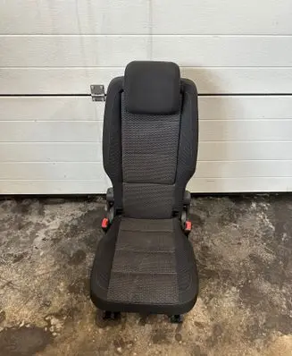 Volkswagen Touran III Rear seat 