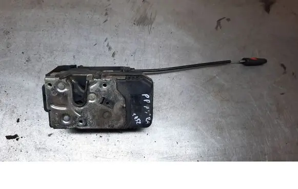Opel Astra G Front door lock