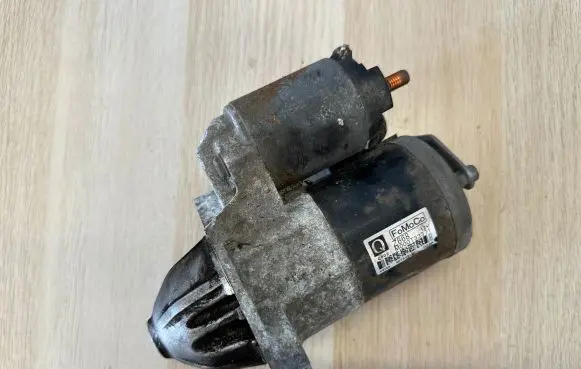 Mazda 3 II Starter motor M000T33371