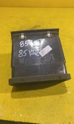 Opel Zafira B Rear air vent grill 13144753