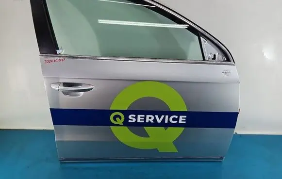 Volkswagen PASSAT B7 Front door IMPRK1593561