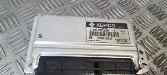 Hyundai Getz Engine control unit/module 9030930215F 39106-22040