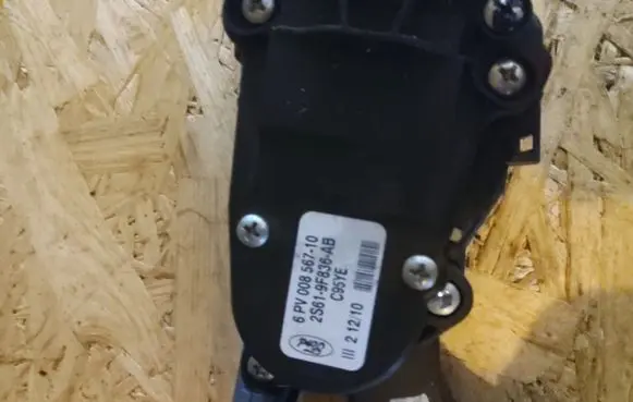 Ford Fusion Accelerator throttle pedal 2S619F836AB 6PV00856710